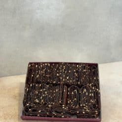 Şekersiz glutensiz cevizli pestil – doğal meyve ve fındıkla hazırlanmış geleneksel Gümüşhane pestili ürün görseli.